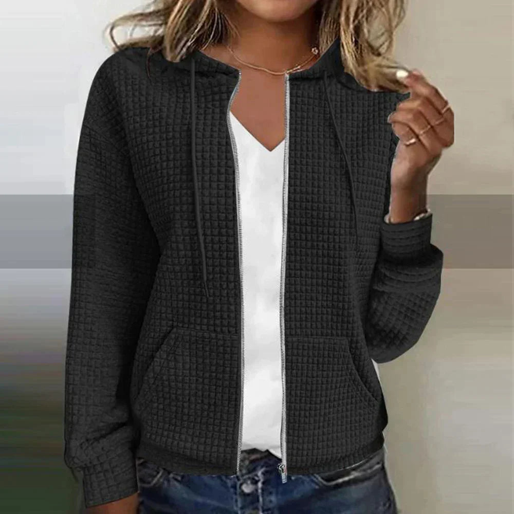 Heidi-Mode | Für ihre karierte Jacke: Stil und Komfort kombiniert 2024